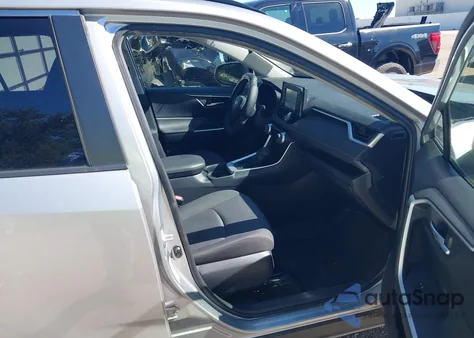 2019 Toyota Rav4 Xle from USA, damaged, VIN JTMW1RFV1KJ001220